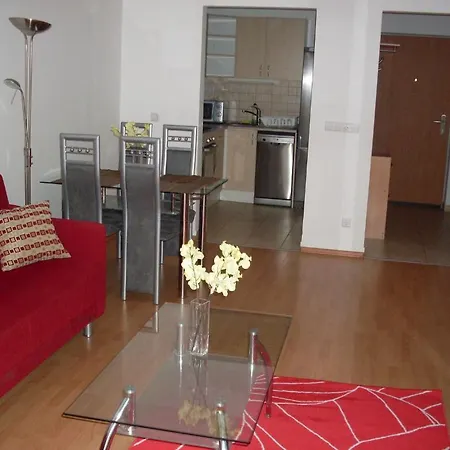 Anita Apartman