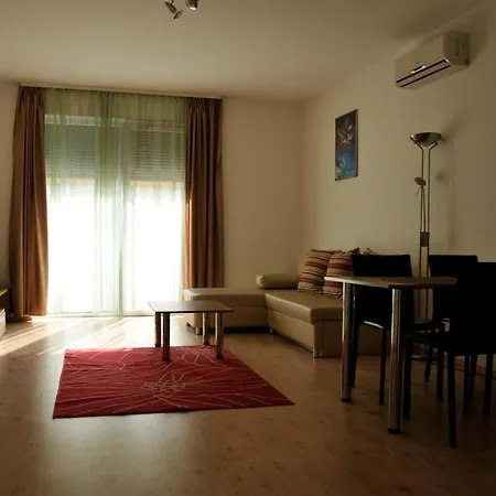 Anita Apartman Hotell *